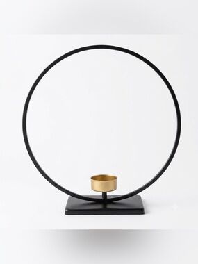 Black Halo Candlestick Holder